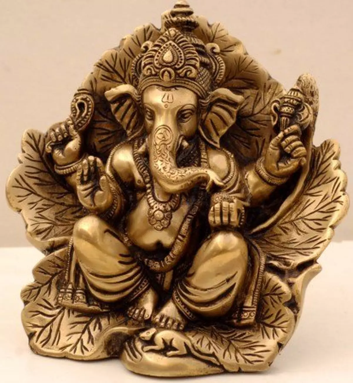 Ganesha - the Indian god of abundance and wisdom in feng shui