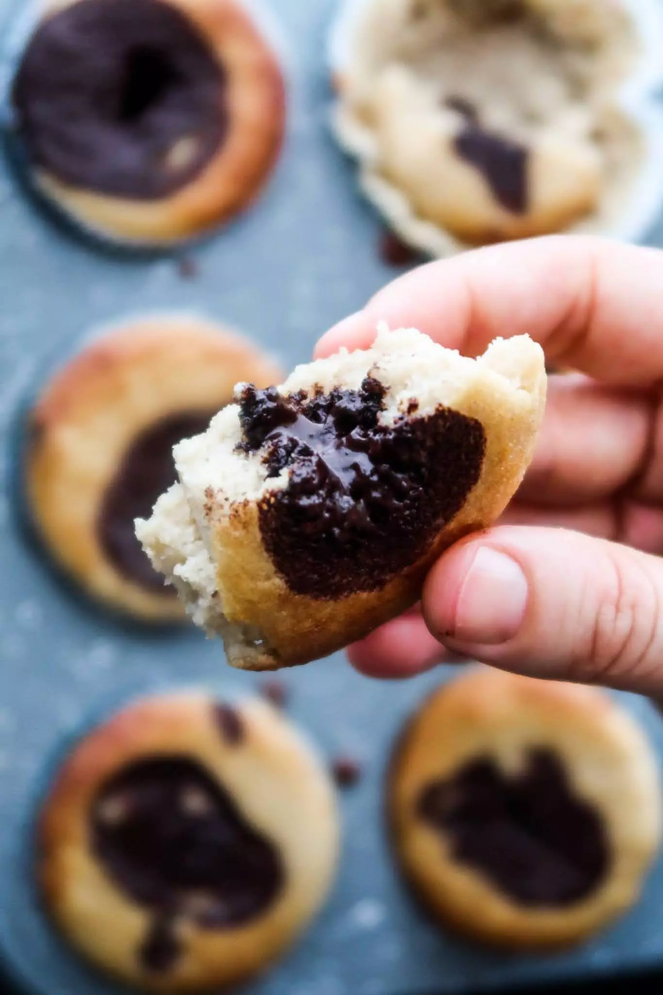 almond flour muffins - easy dessert ideas