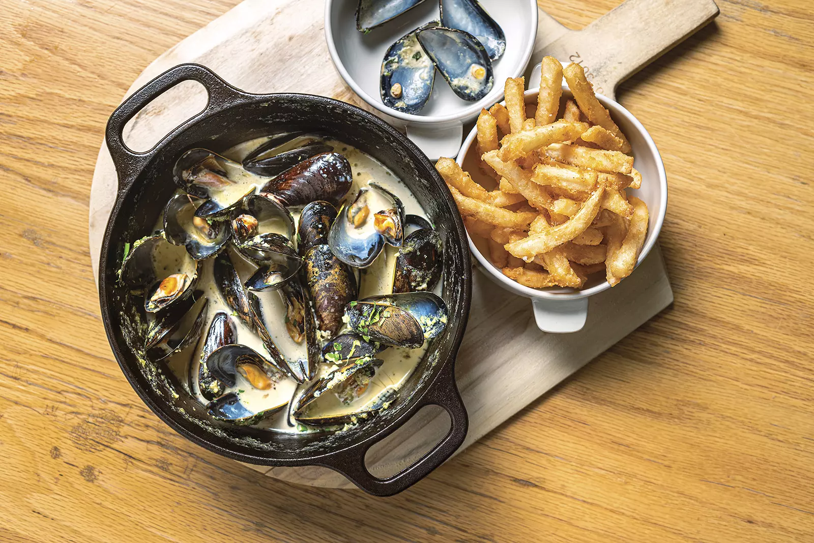 Pub mussels and frites
